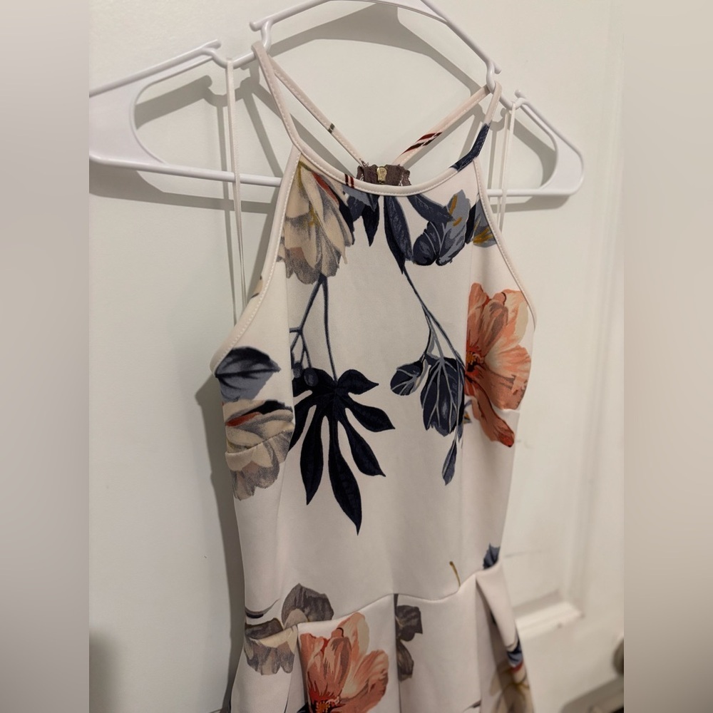 Windsor Floral halter top romper Women’s small - Picture 6 of 7